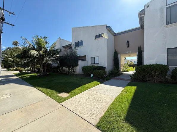 16875 Lynn Ln APT 2, Huntington Beach, CA 92649