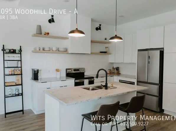 1095 Woodhill Dr #A, Saint Paul, MN 55113