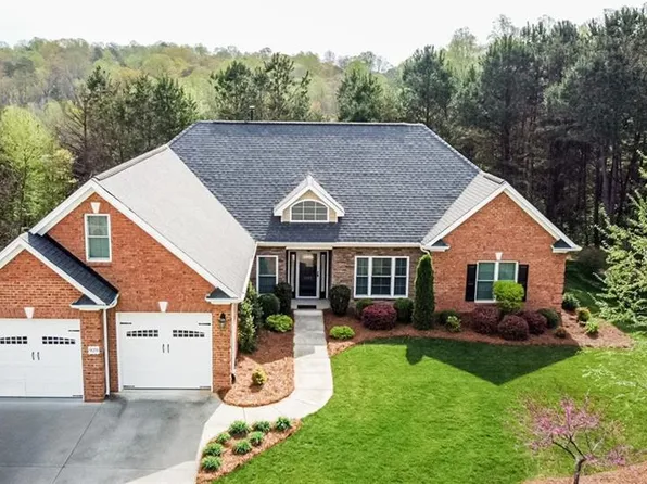 929 Mallard Landing Blvd, Clemmons, NC 27012