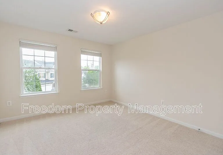 4100 Presidential Hill Loop — Photo 30