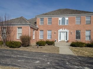 188 Peregrine Ln, Hawthorn Woods, IL 60047
