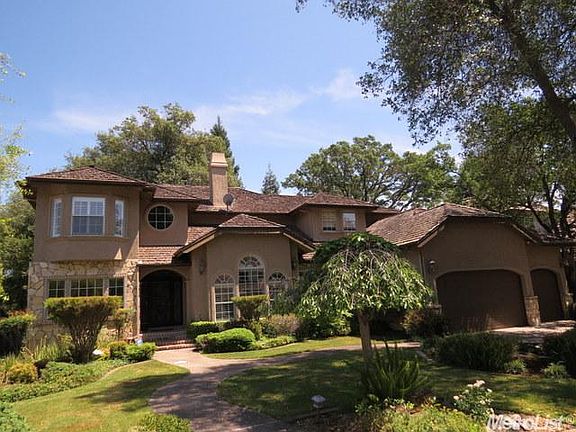 3rd image of 126 Carmody Cir
