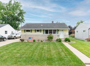2402 Solomon Ave, South Bend, IN 46615