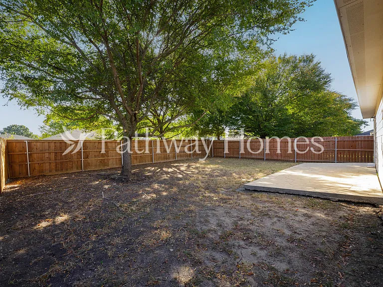 2628 Terrace Dr — Photo 17