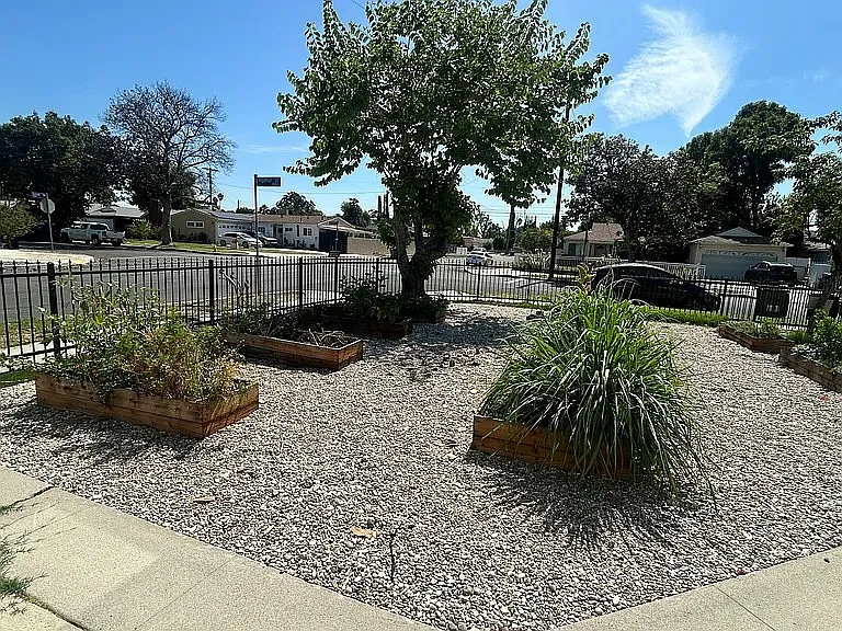 17921 Ingomar Street — Photo 4