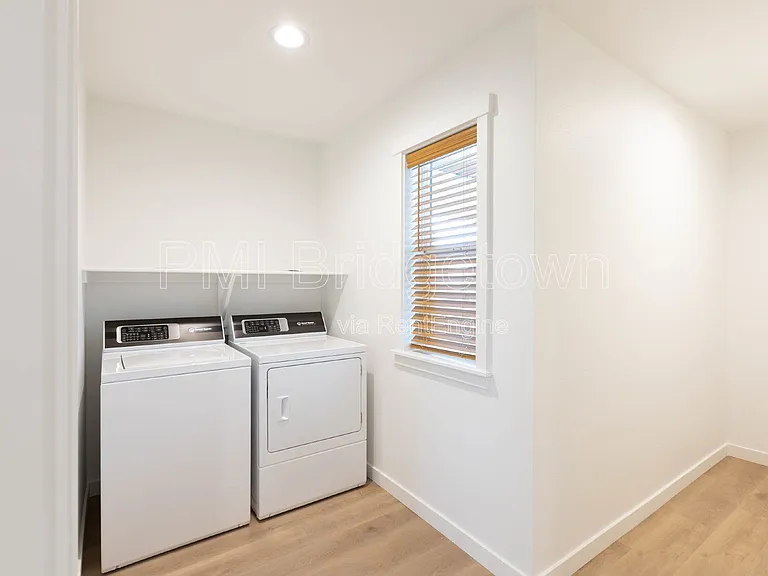 6506 SE 63rd Ave — Photo 18