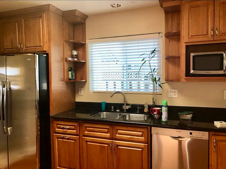 1043 Lassen Dr — Photo 8