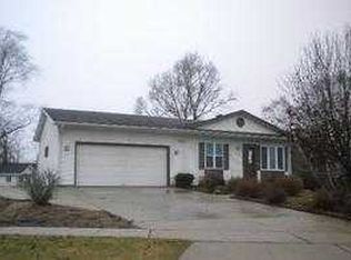 218 Nicholas Dr, Delavan, WI 53115