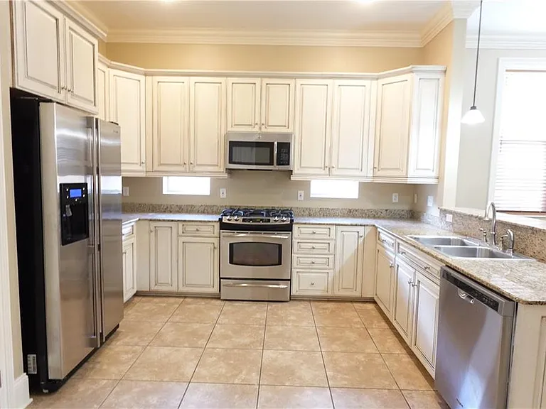 4527 Camel St — Photo 6