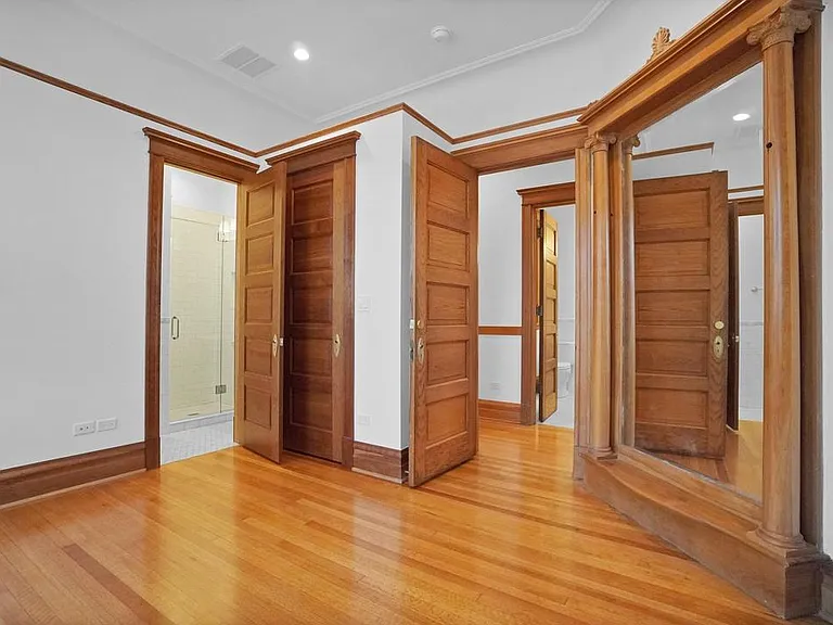 662 W Wellington Ave #3E — Photo 10