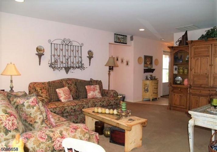 28 Donna Dr, East Hanover, NJ 07936 Zillow