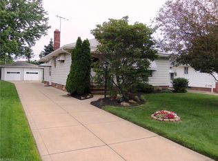 12317 Oakview Blvd, Garfield Heights, OH