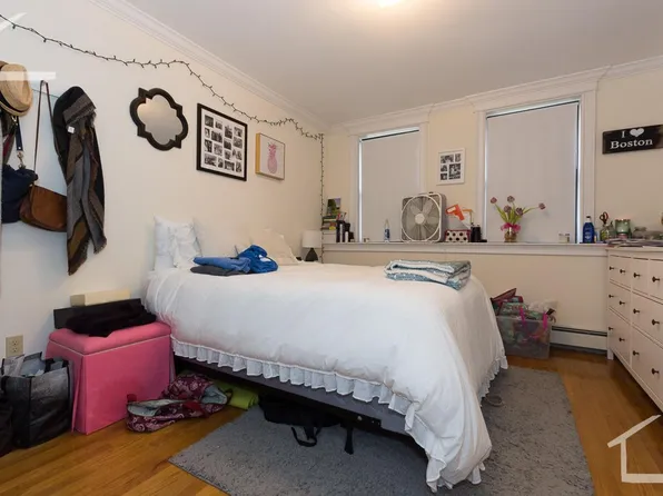 9 Glenville Ave #27B, Allston, MA 02134