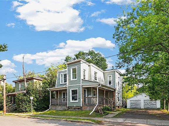 3rd image of 42 Railway Ave