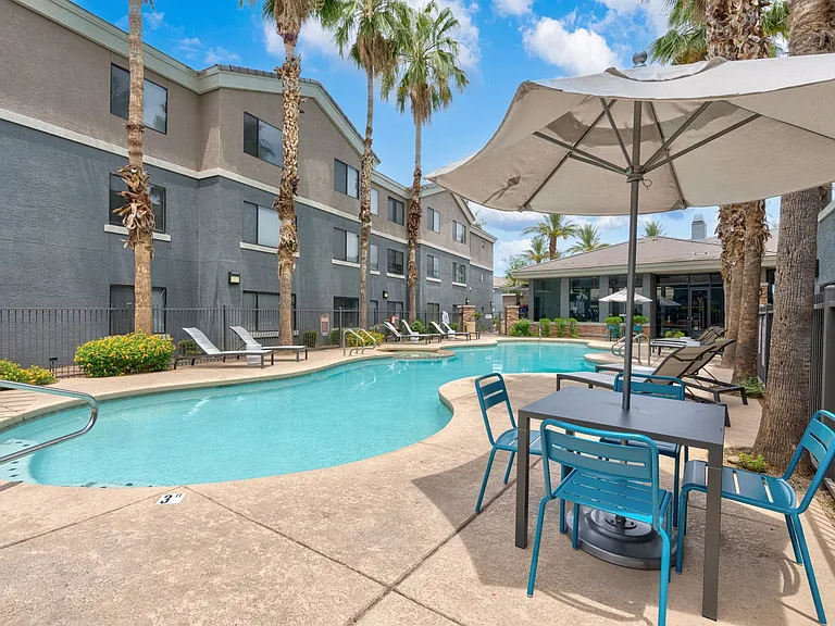 Covered Pool-Side Tables at Element Deer Valley in Phoenix, AZ