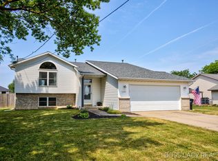 2291 Kinney Ave NW, Grand Rapids, MI