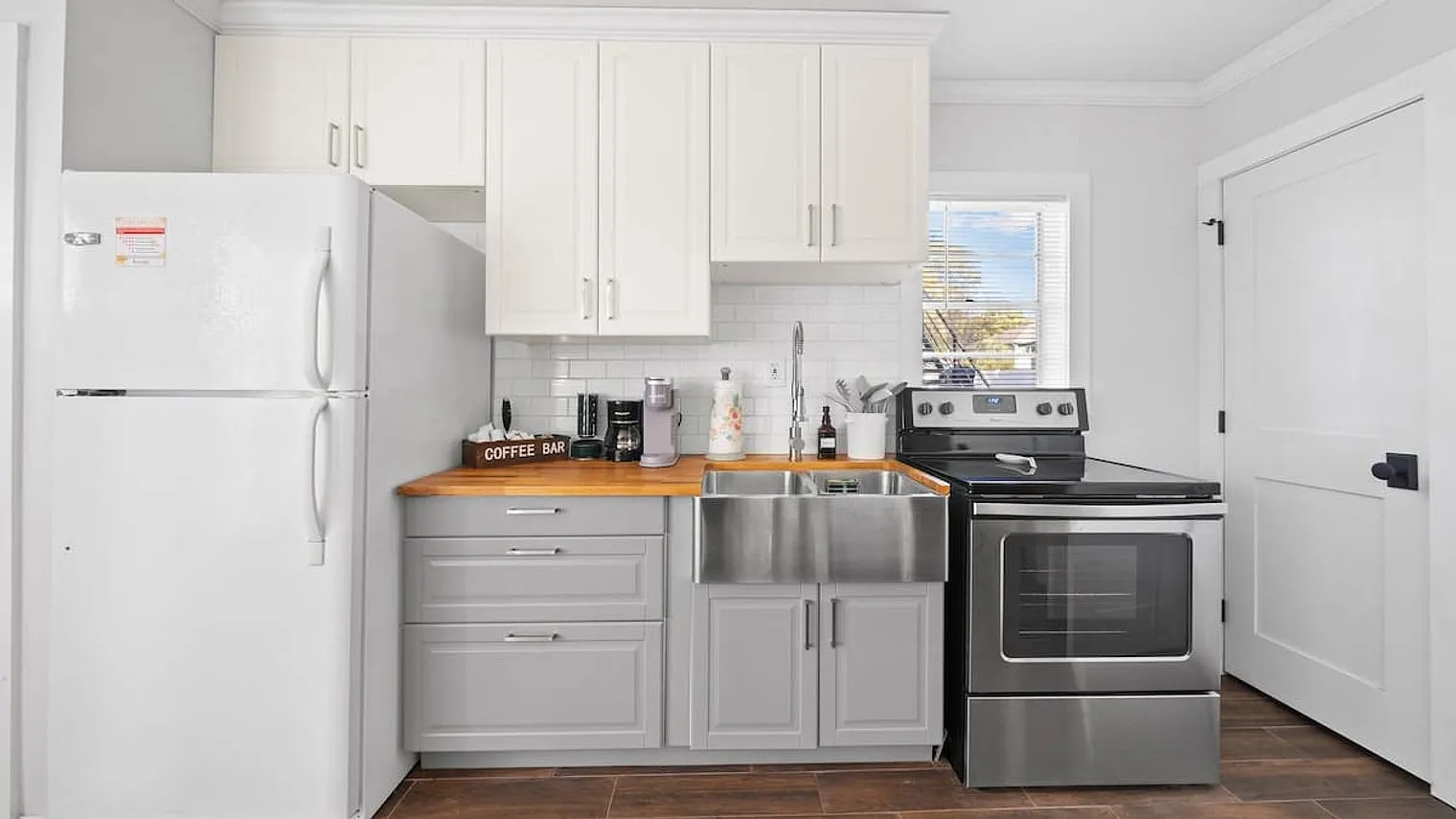 1 bed, 1.0 bath, $2,202 — Photo 4