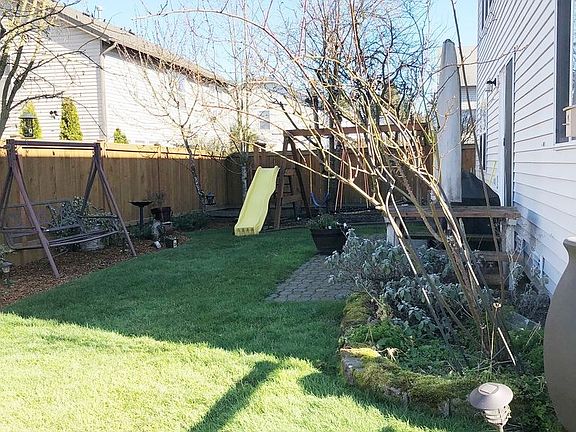 5th image of 4909 140th St SE