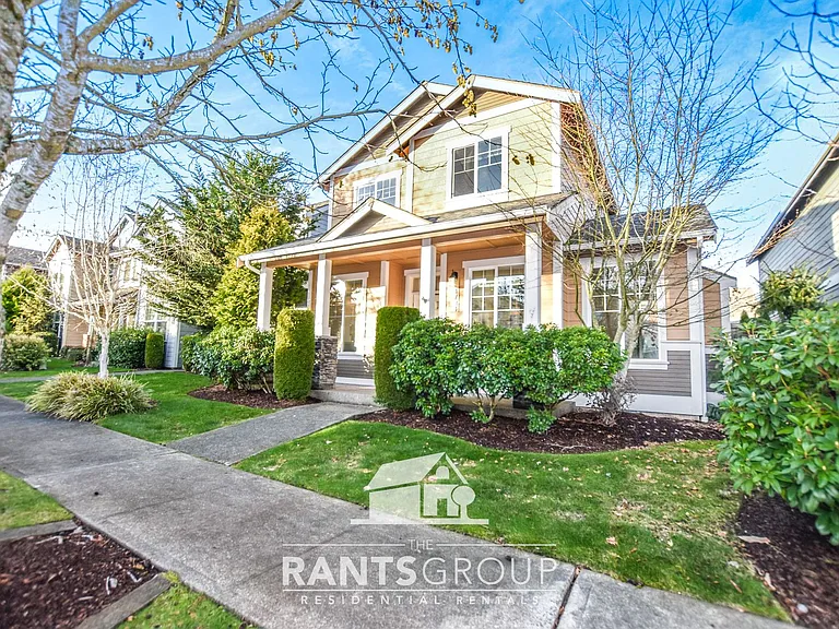 4726 46th Ave SE — Photo 1