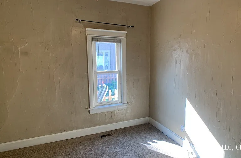3012 W Pikes Peak Ave — Photo 7
