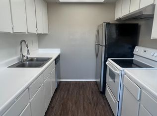2424 S Leland St APT 20, San Pedro, CA 90731