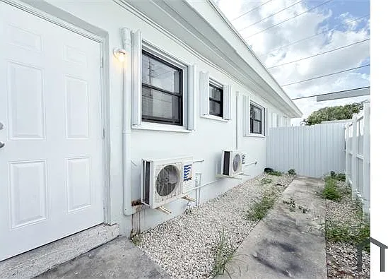 1010 Opa Locka Blvd #3 — Photo 41