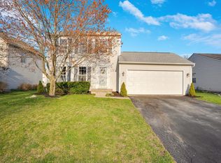 9020 Holquest Dr, Lewis Center, OH