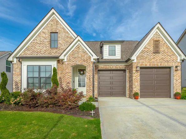 8896 Little Pine Ln, Ooltewah, TN 37363