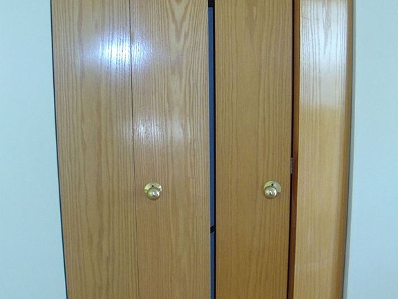 4th image of 323 N Orchard Dr