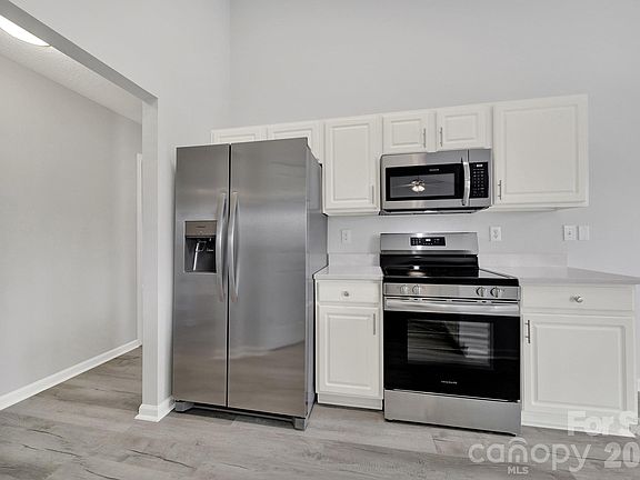 5th image of 116 Winborne Dr