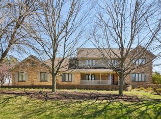 54 Gentry Dr, Hawthorn Woods, IL
