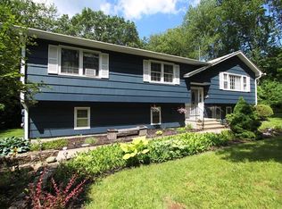 681 Booth Hill Rd, Shelton, CT 06484