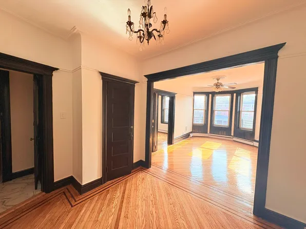 1059 New York Avenue image 1 of 18