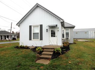 118 W 9th St, Burlington, IN 46915