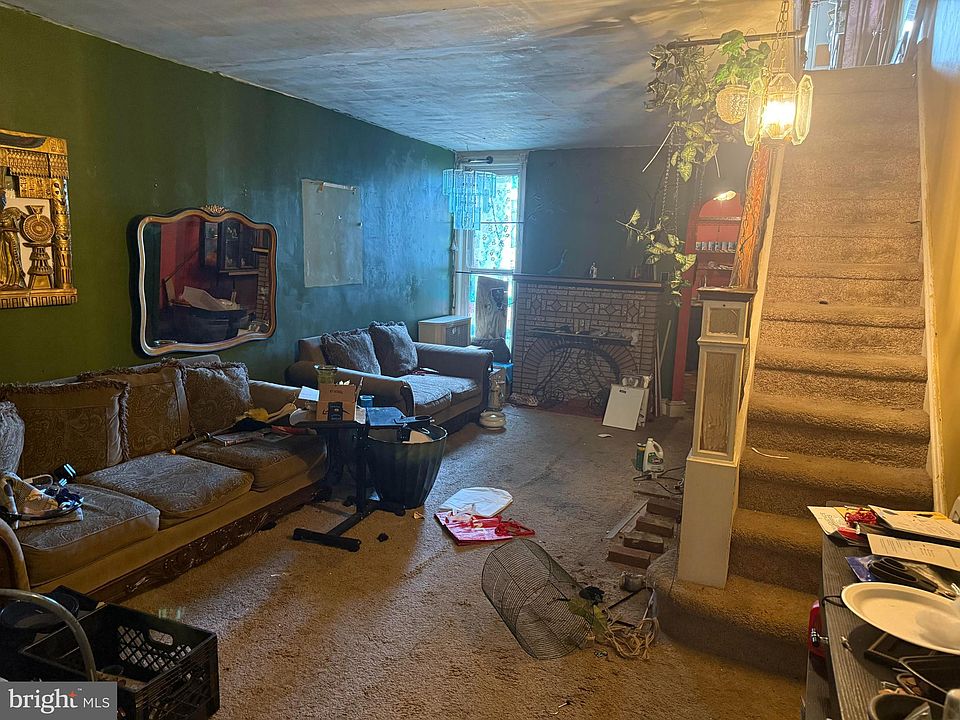2nd image of 264 W Wellens Ave