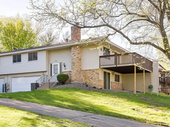 1778 Walnut Ln, Eagan, MN 55122