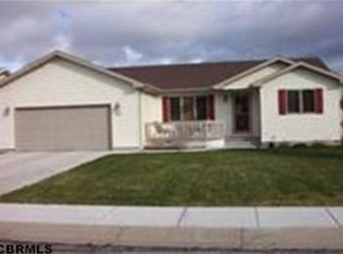 970 6th St, Gering, NE 69341