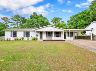 415 Rosa Ave, Fairhope, AL 36532