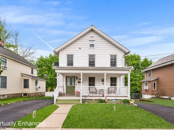 28 Clinton St, Newton Town, NJ 07860