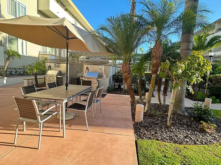 Laguna del Rey Apartments — Photo 28