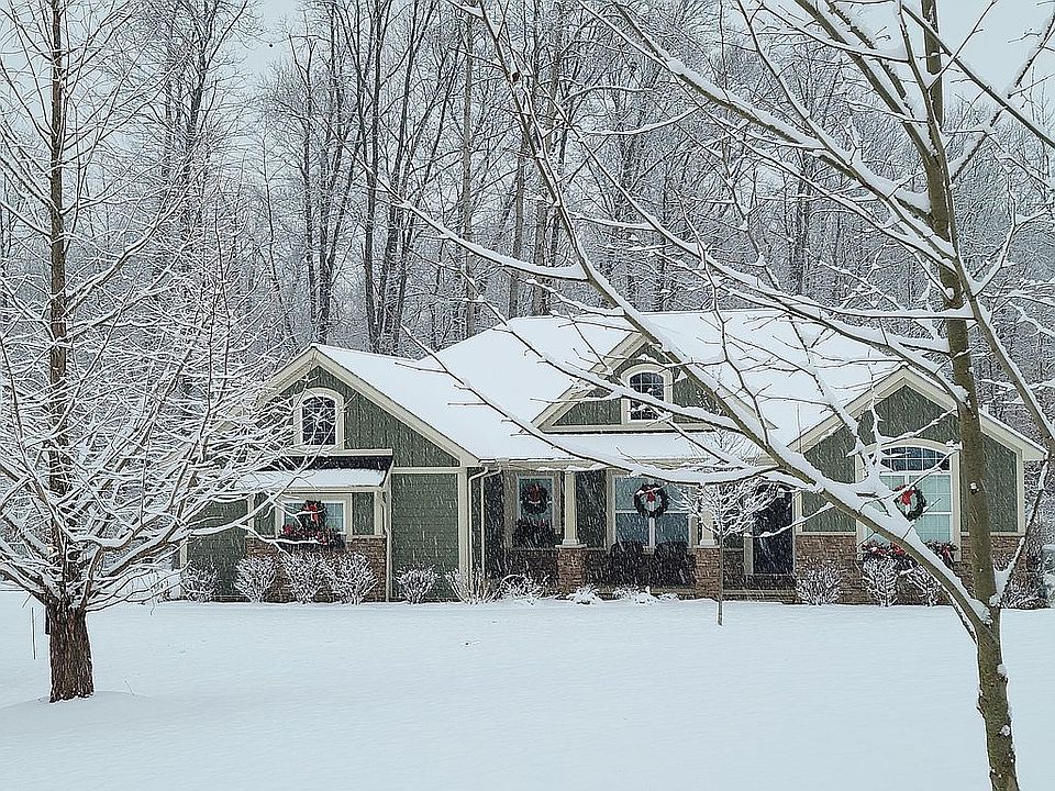 1st image of 150 Fallen Ash Dr