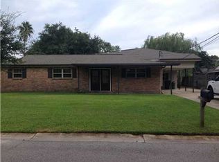 2718 Convent Ave, Pascagoula, MS 39567