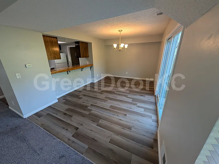 16520 W 141st St — Photo 2