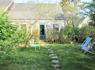 21 Pine Grove Ln, Nantucket, MA 02554