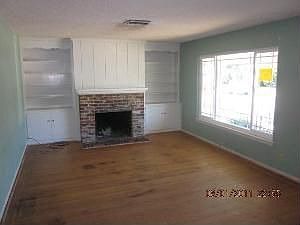 2nd image of 4500 Santa Monica Ave