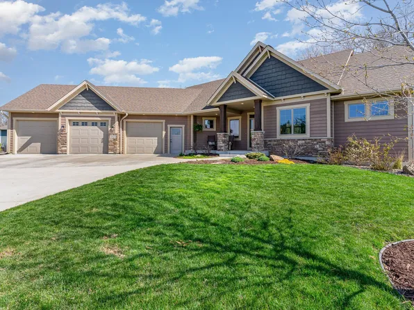 25121 Maple Ct, New Prague, MN 56071
