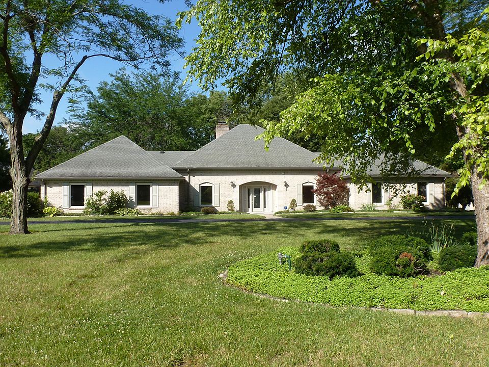 1st image of 1492 Lindenhurst Dr