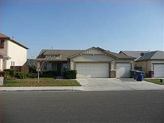 2nd image of 173 Mariposa St