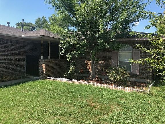 3rd image of 6417 NW Arrowhead Dr