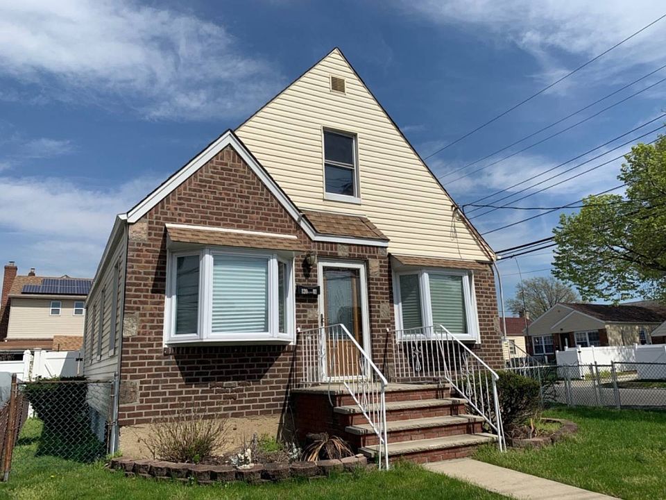 1st image of 12041 Farmers Blvd